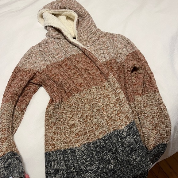 Sherpa lined sweater - Picture 3 of 4